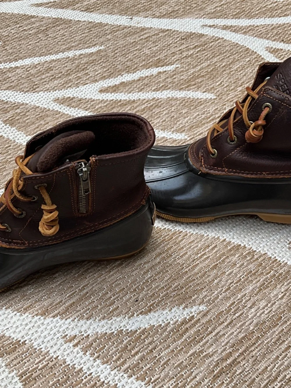 Sperry Duck Boots EUC Size 8M